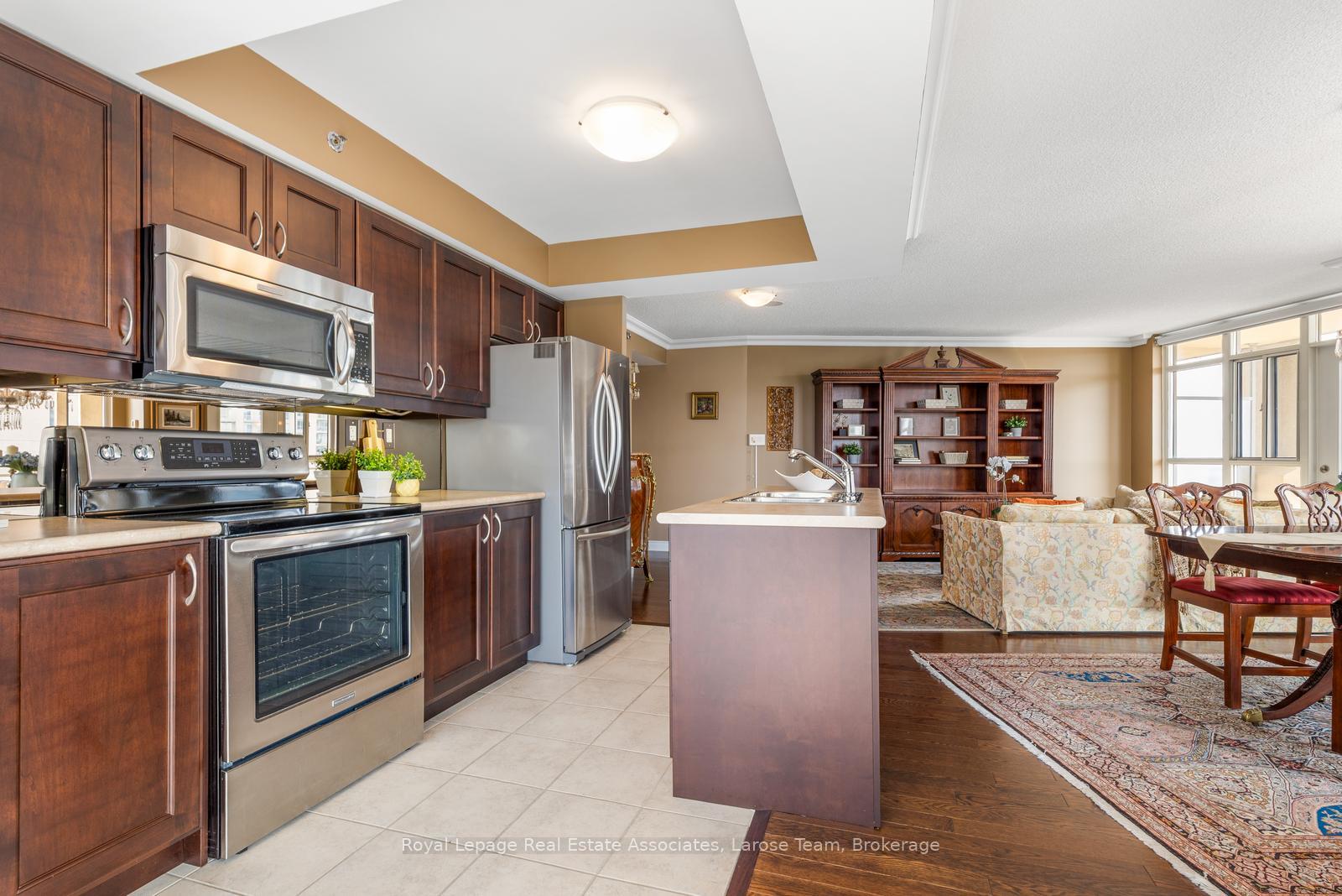 3 Marine Parade Drive 1607, Toronto W06 Unit: 1607
