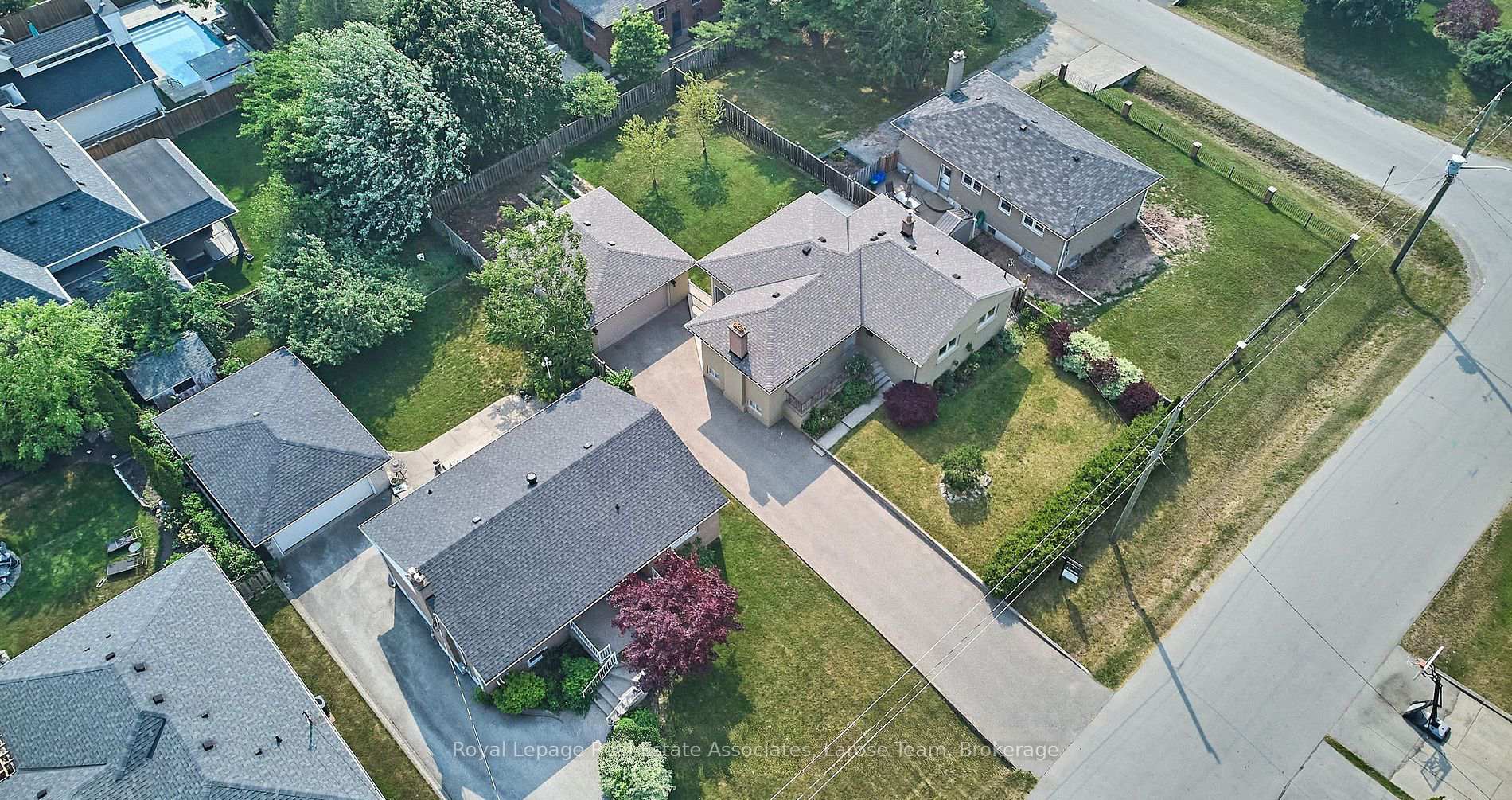 236 Woodale Avenue