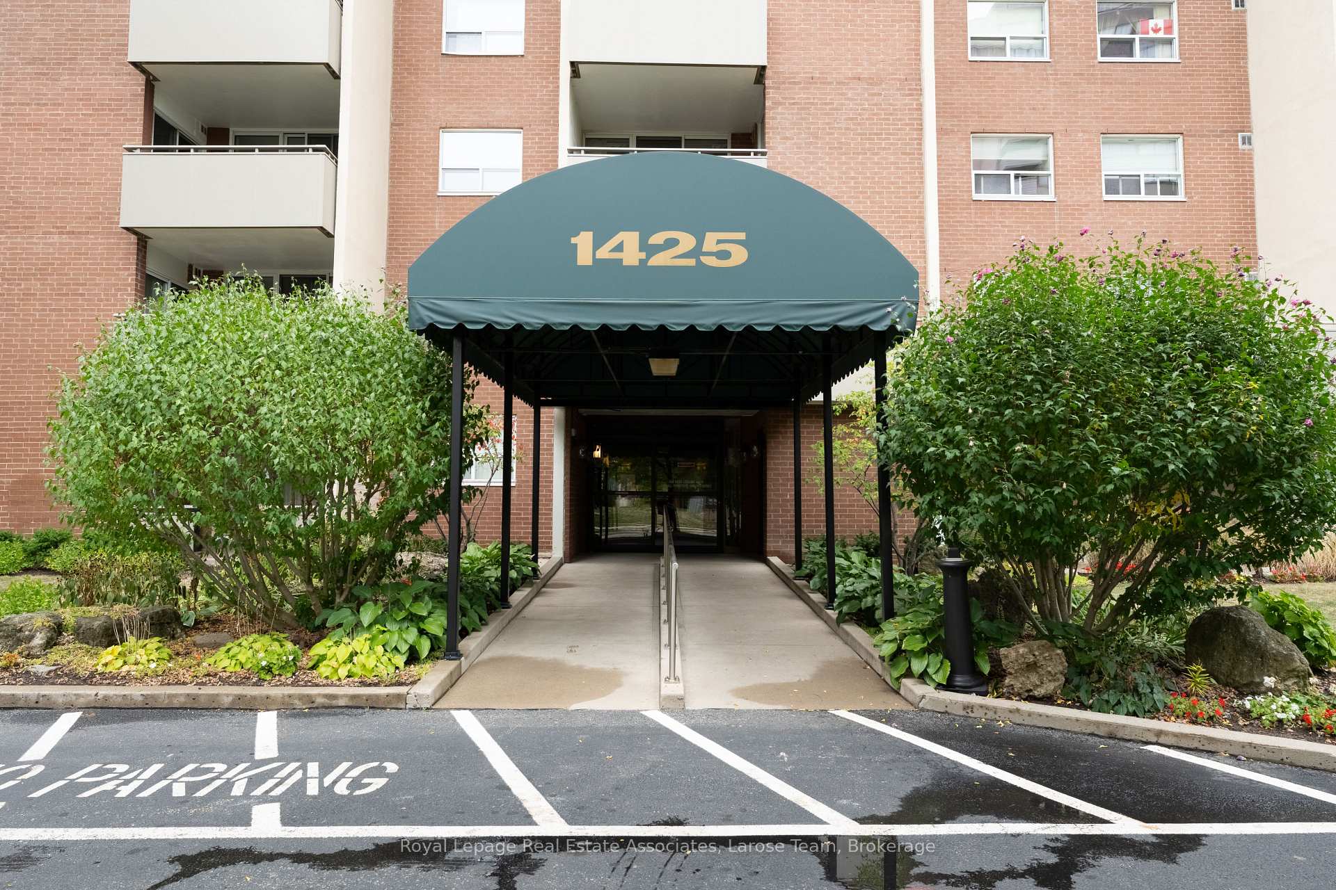 1425 Ghent Avenue 201