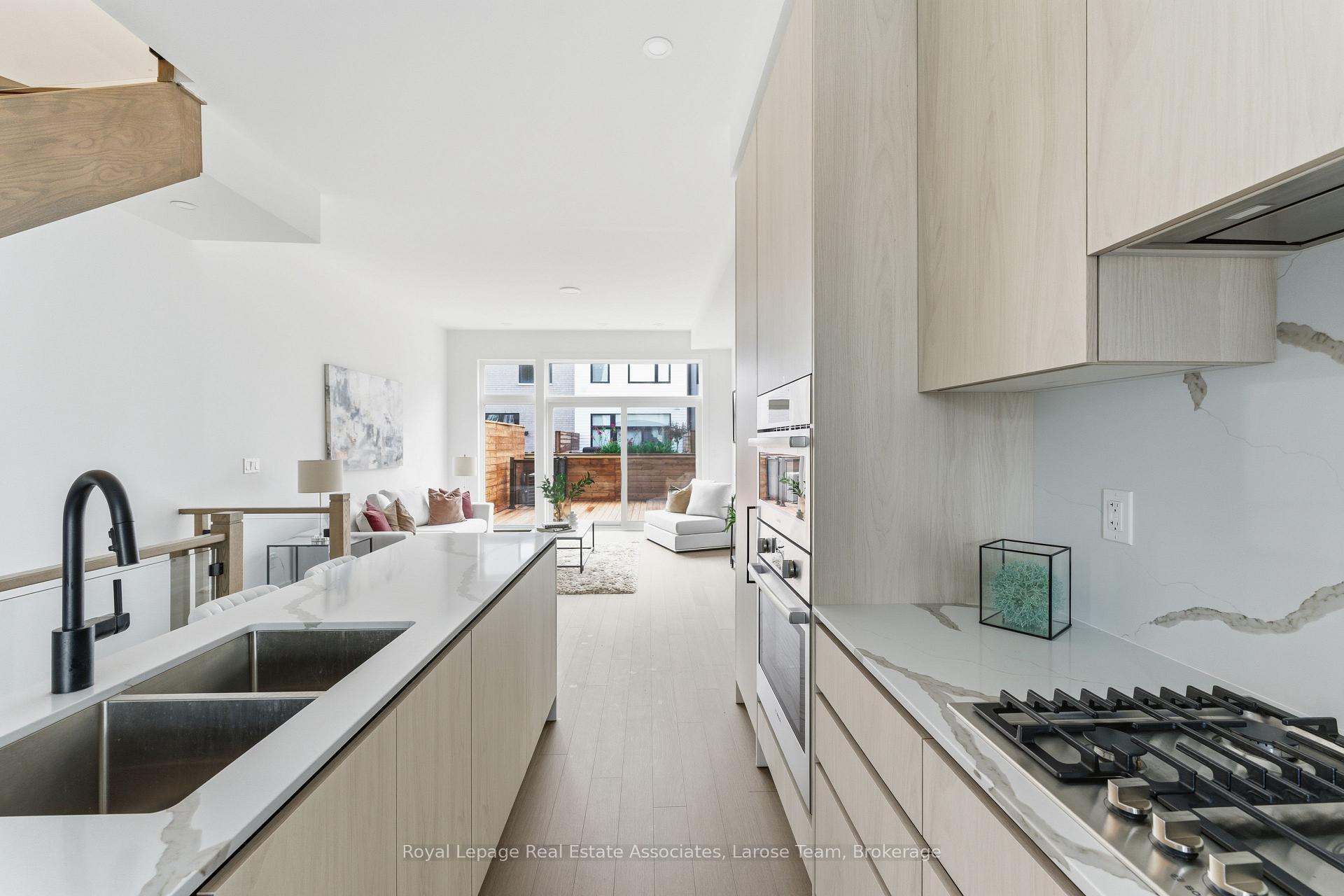 30 Lou Parsons Way 44, Mississauga Unit: 44