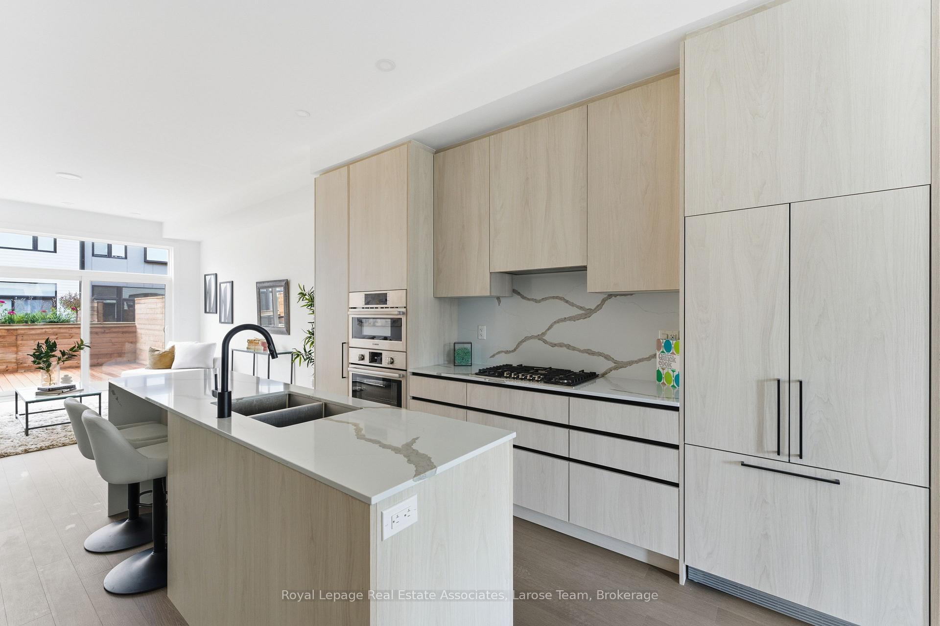 30 Lou Parsons Way 44, Mississauga Unit: 44