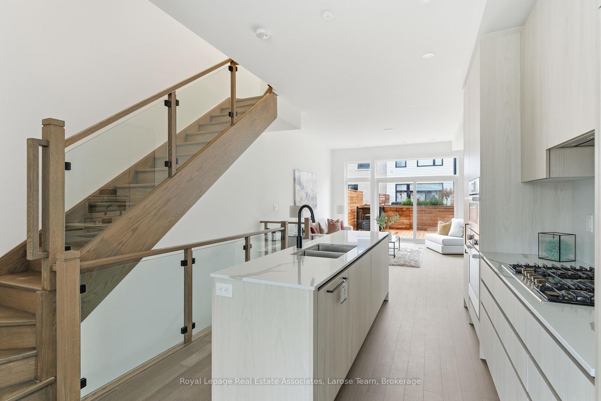 30 Lou Parsons Way 44, Mississauga Unit: 44