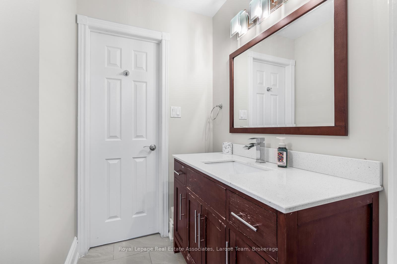 4622 Hewicks Lane, Mississauga