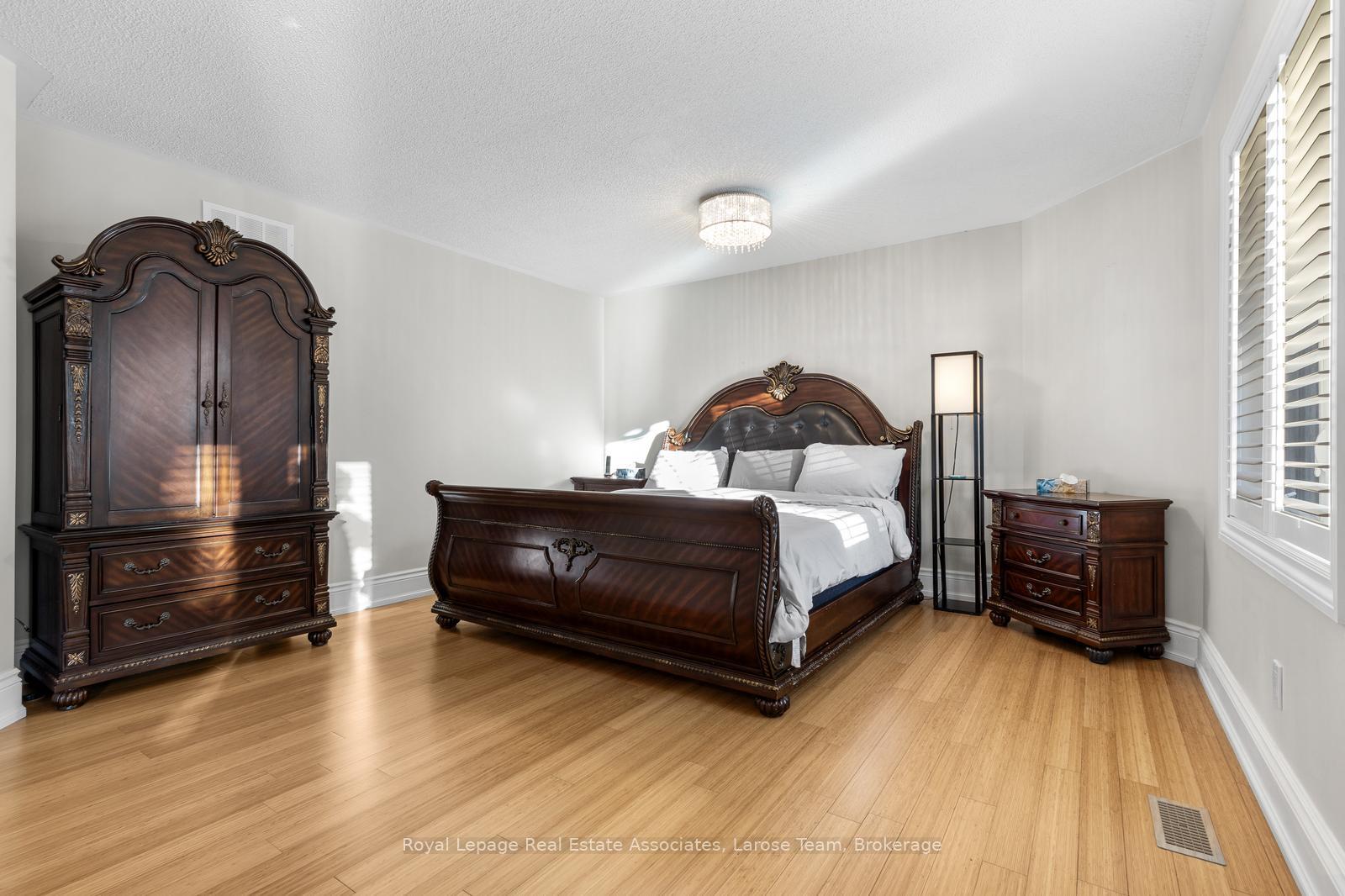 4622 Hewicks Lane, Mississauga