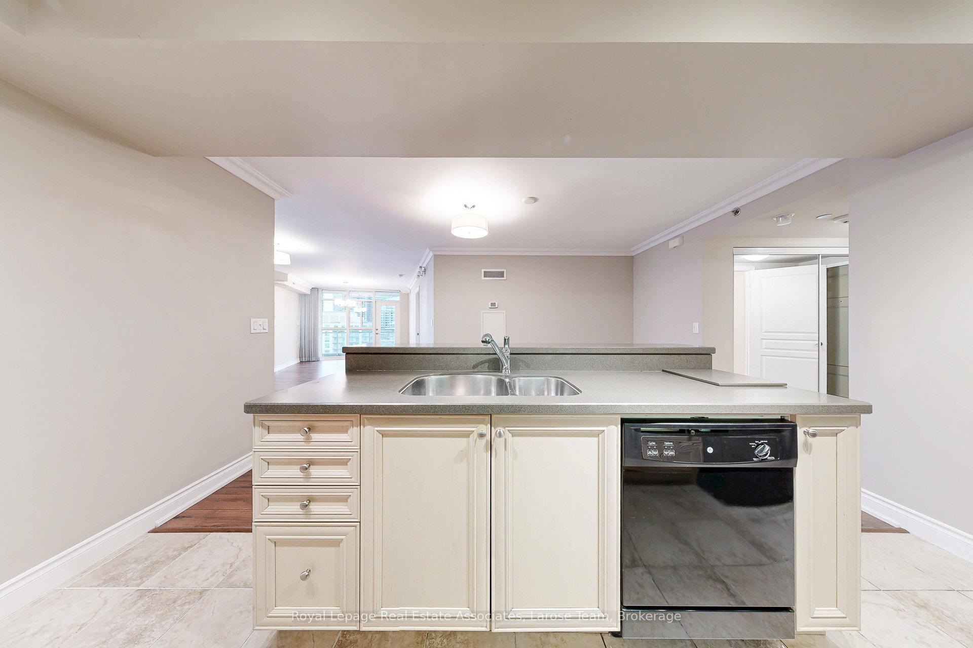 3 Marine Parade Drive 2003