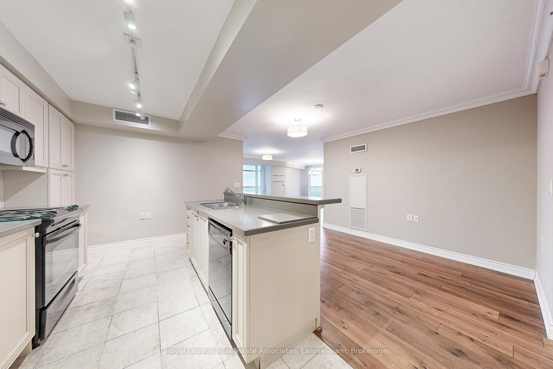 3 Marine Parade Drive 2003