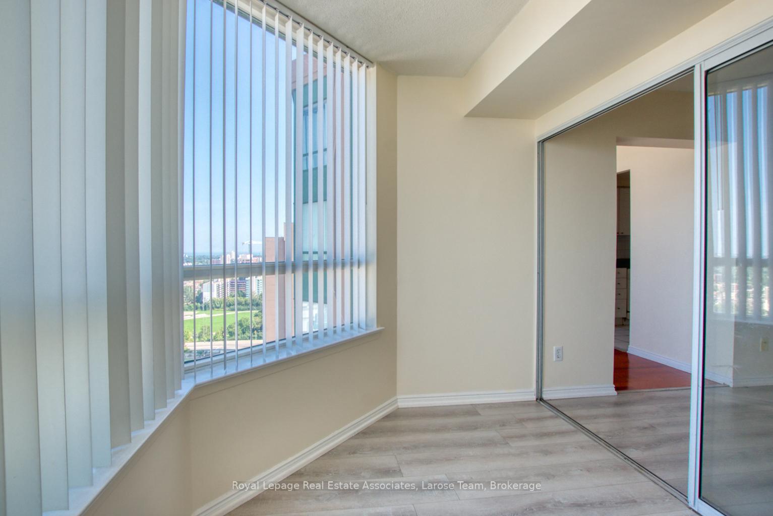 135 Hillcrest Avenue 2212