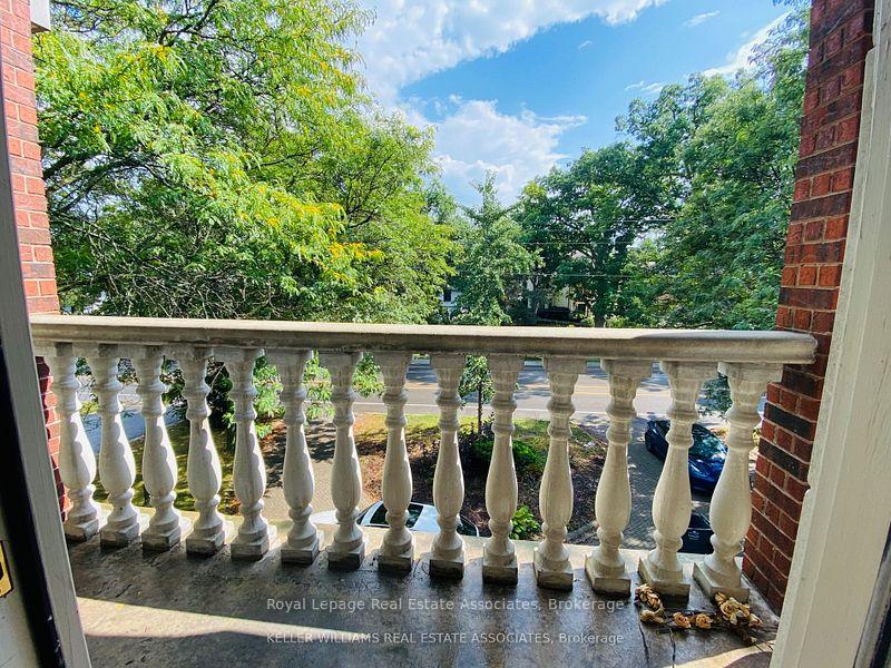 2501 Mississauga Road Unit: Upper