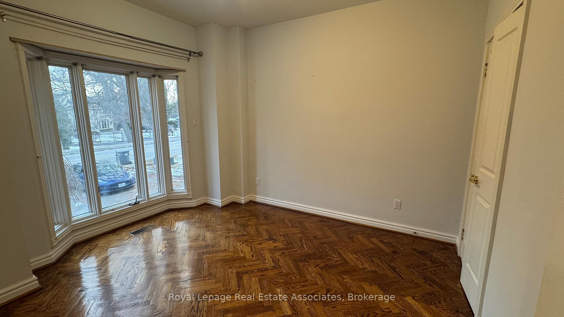 2501 Mississauga Road Unit: Upper