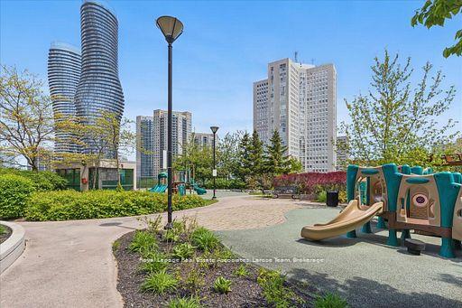 208 Enfield Place 3701