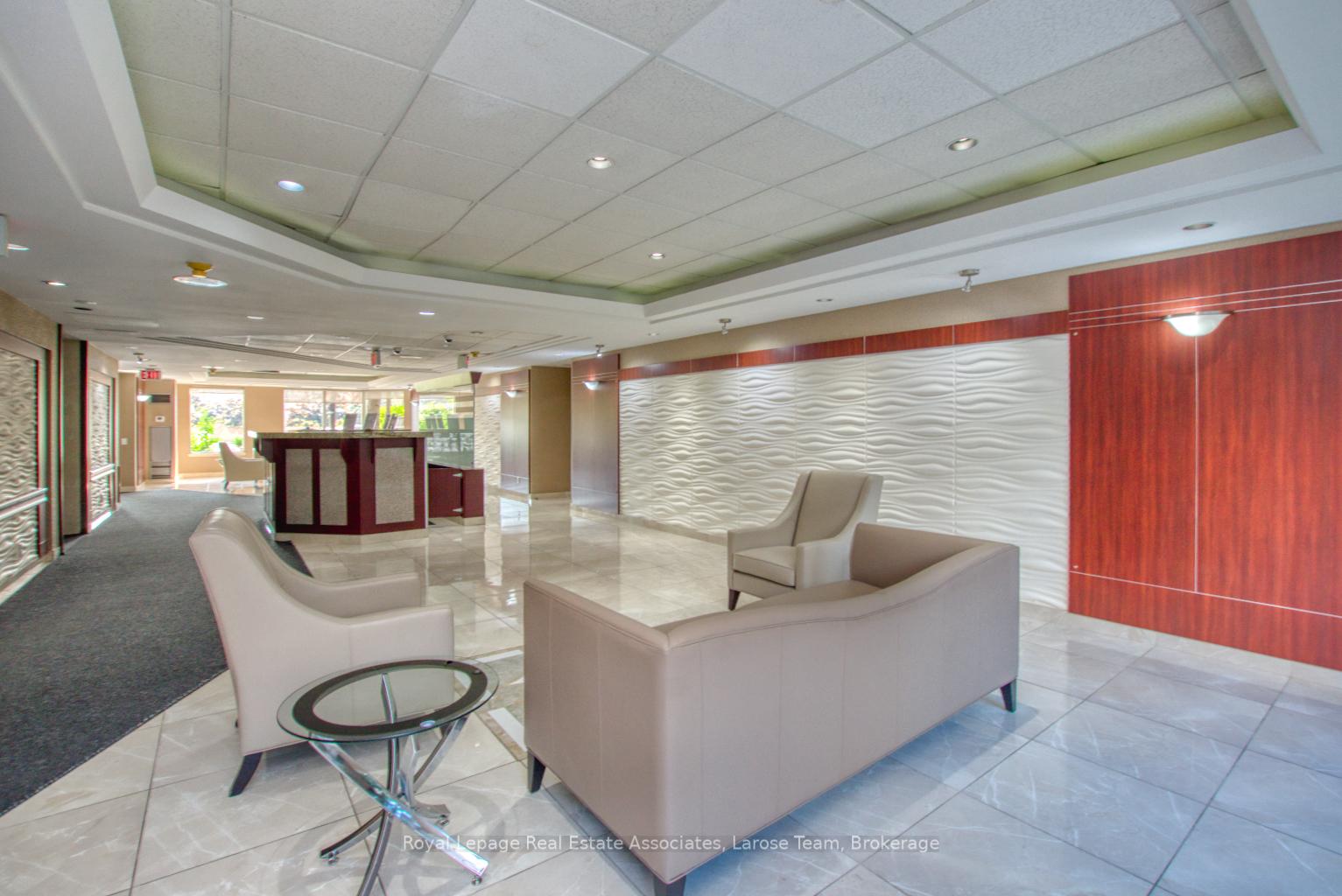 135 Hillcrest Avenue 2212