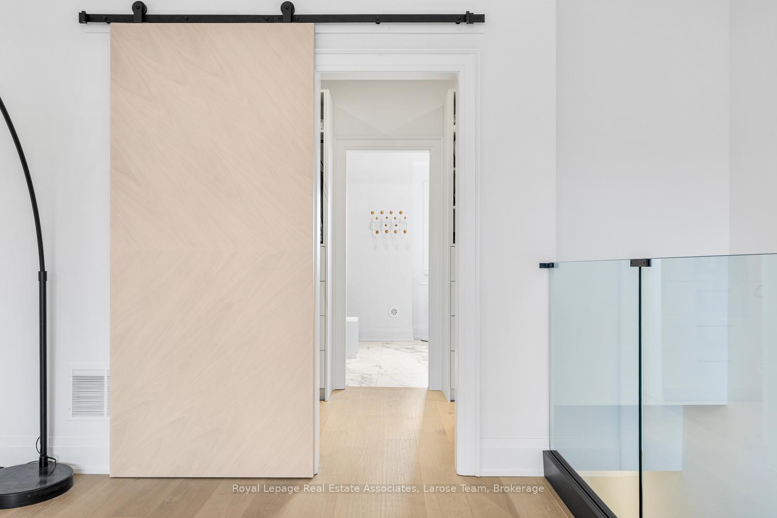 10 Lunar Crescent 24