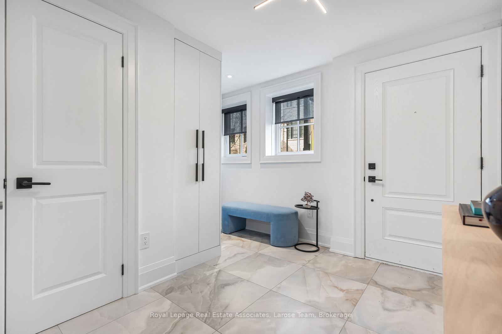 10 Lunar Crescent 24