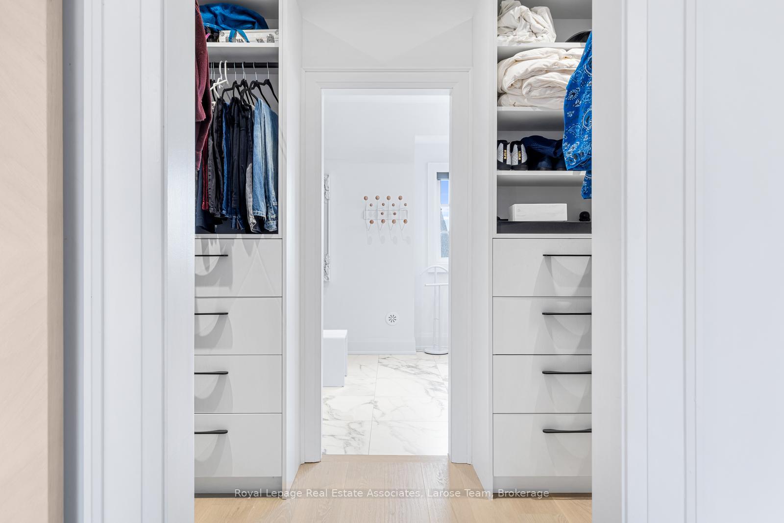 10 Lunar Crescent 24