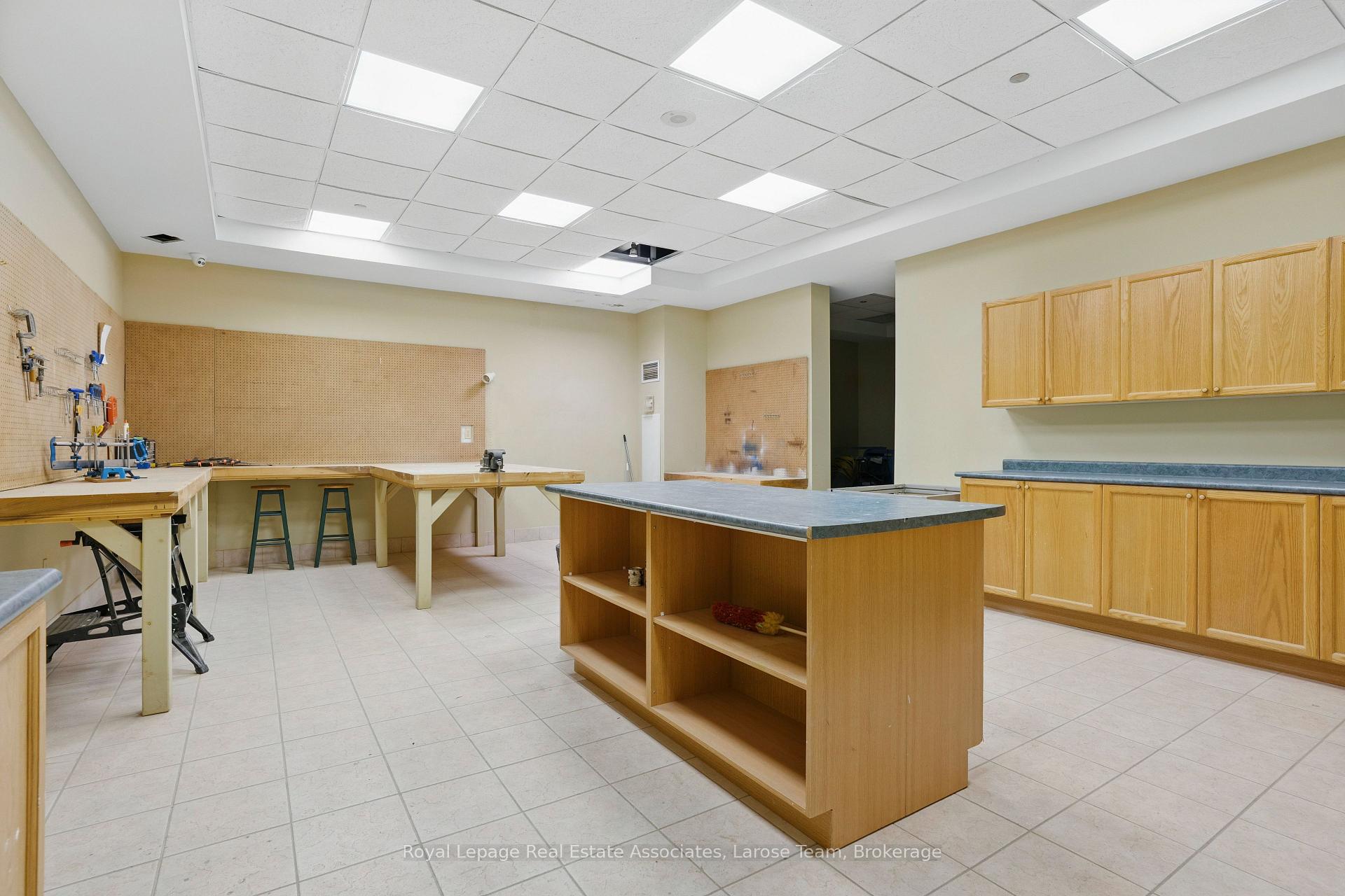 1140 Parkwest Place 709