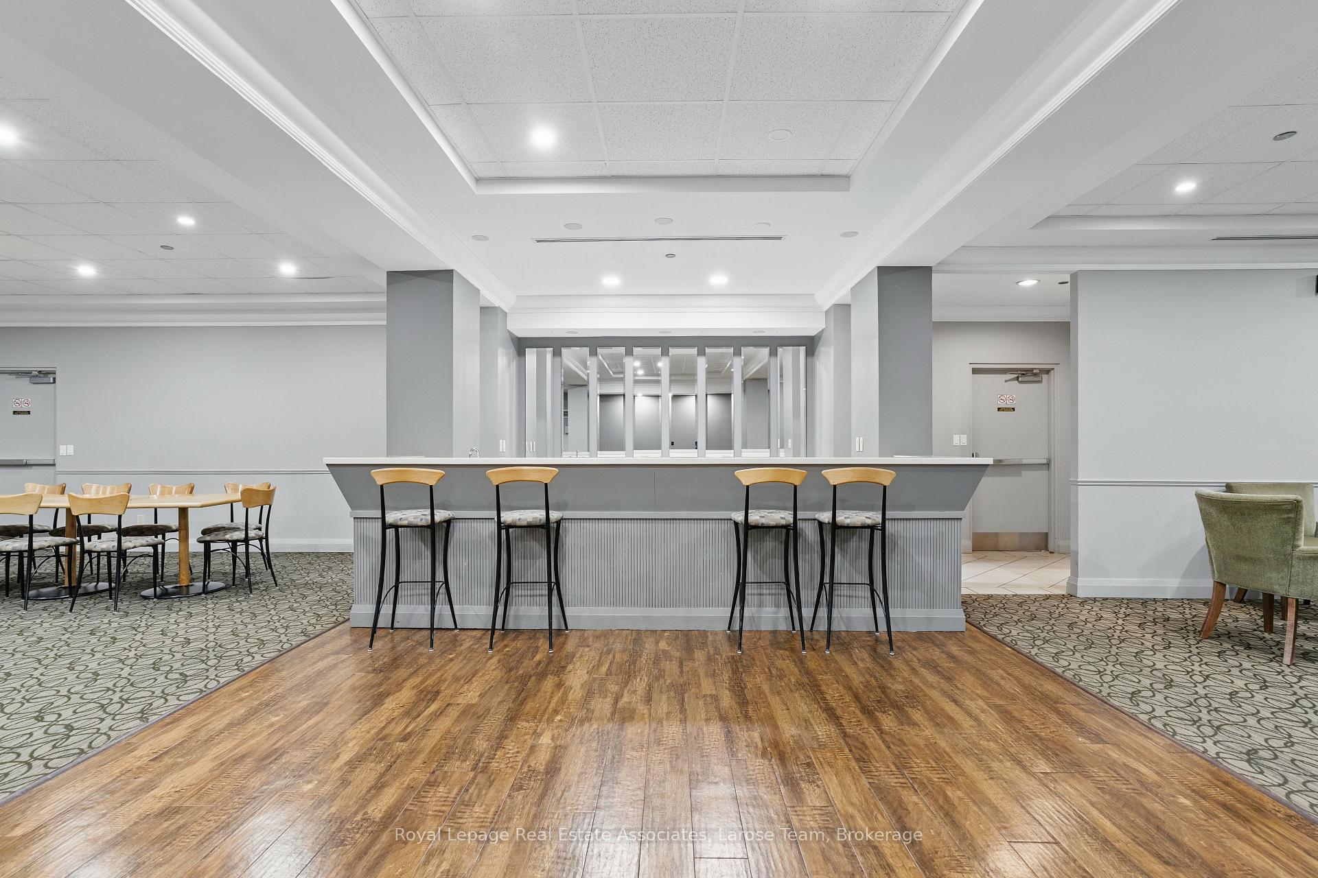 1140 Parkwest Place 709