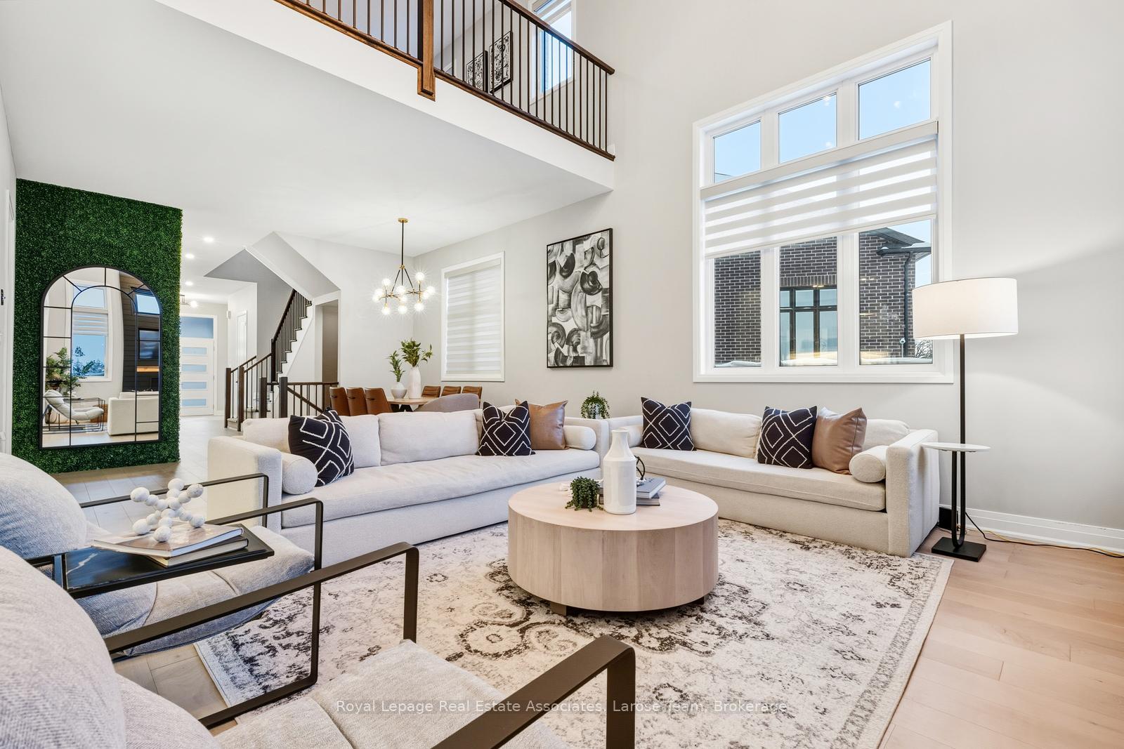 1464 Varelas Passage