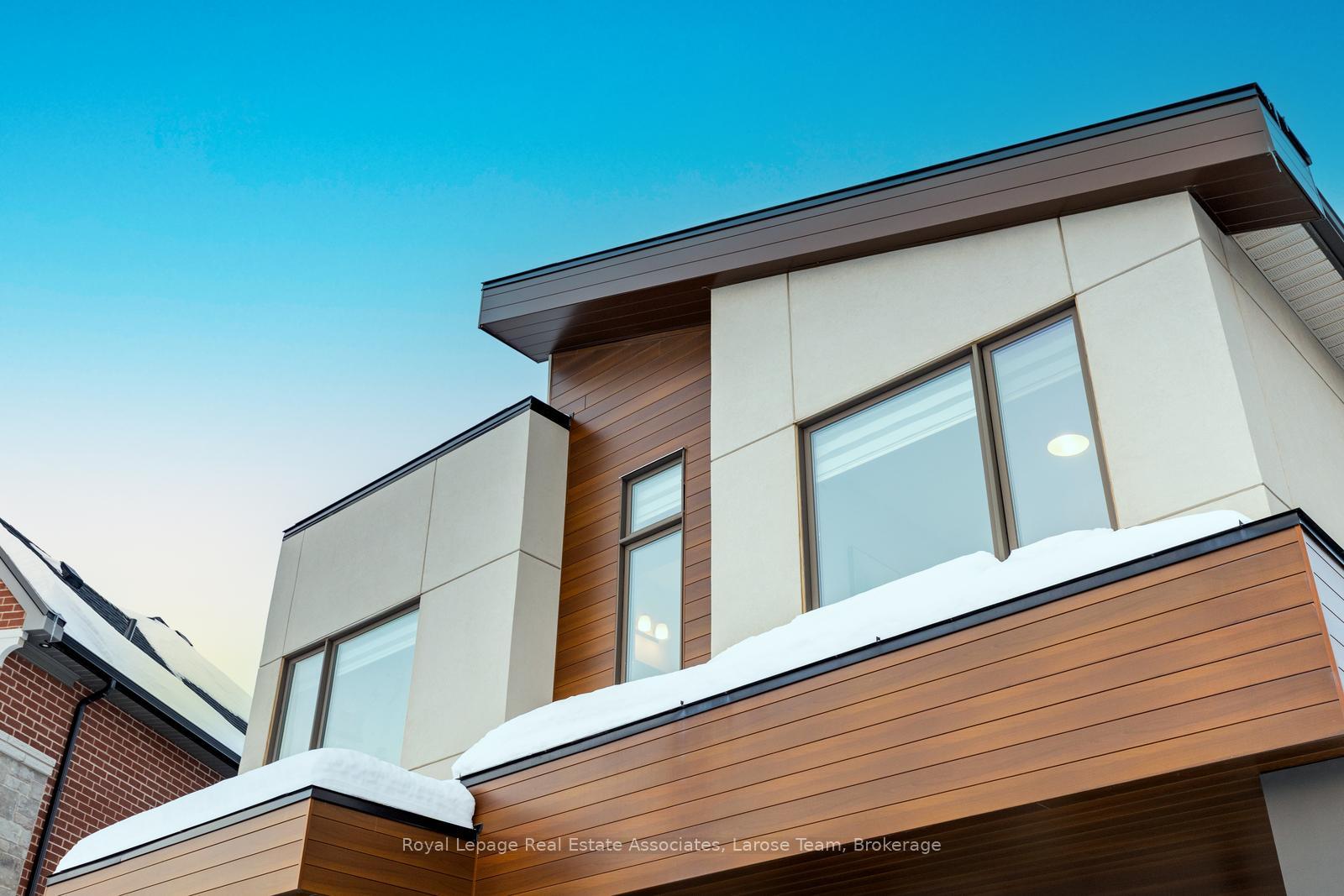 1464 Varelas Passage