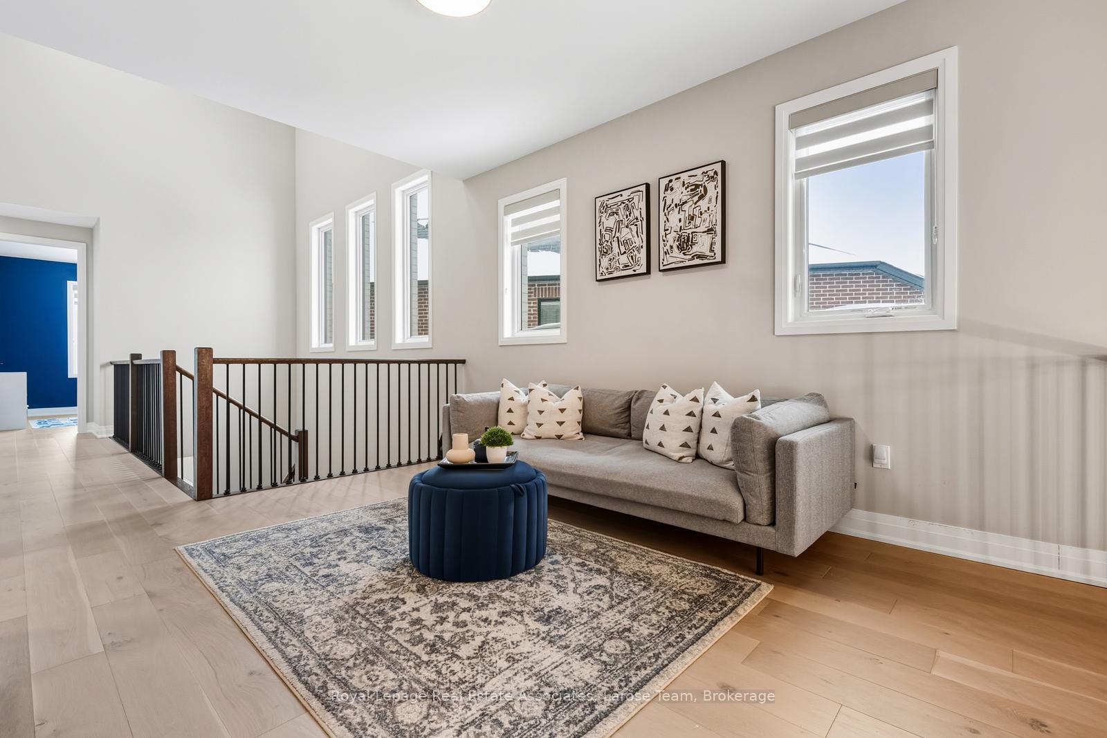 1464 Varelas Passage