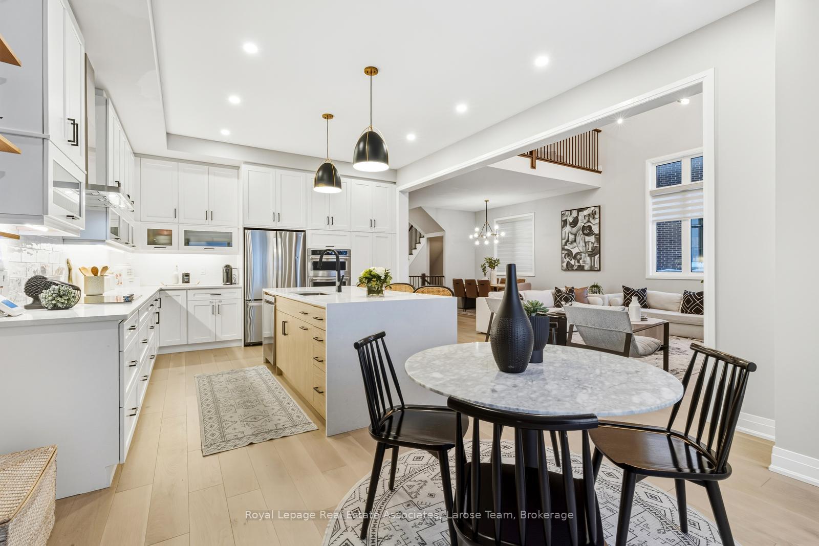 1464 Varelas Passage