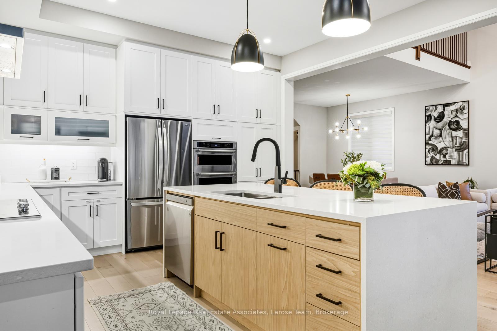 1464 Varelas Passage