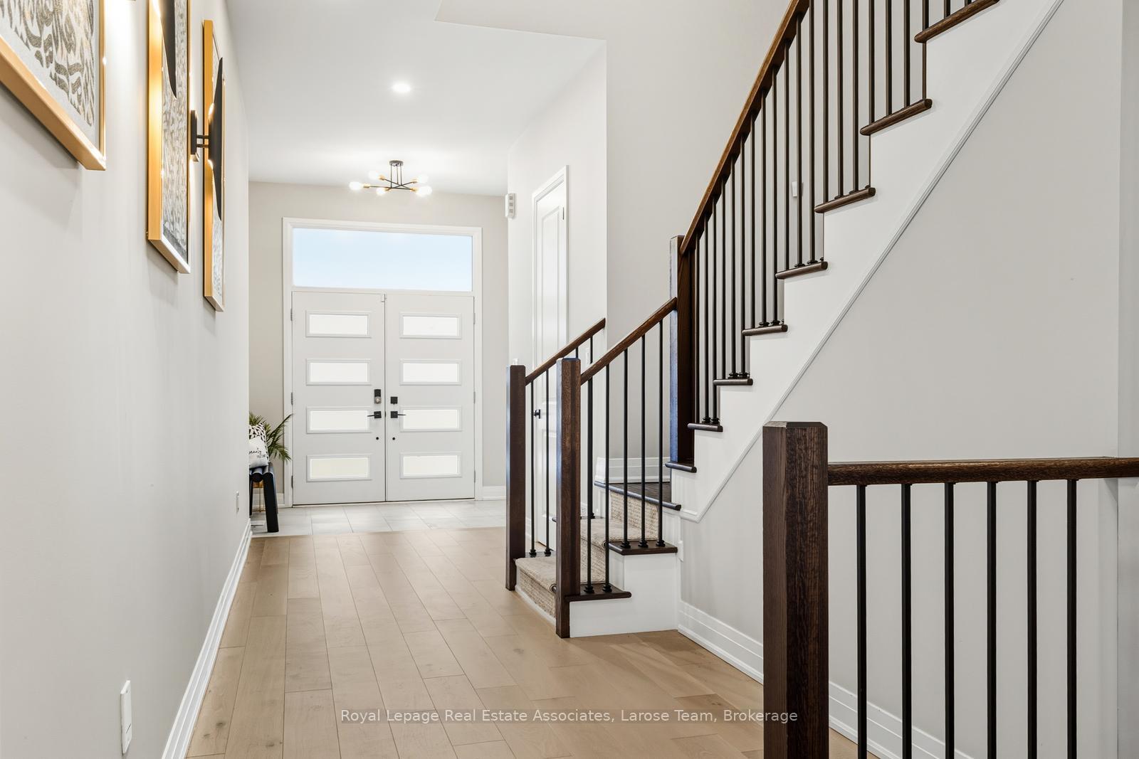 1464 Varelas Passage