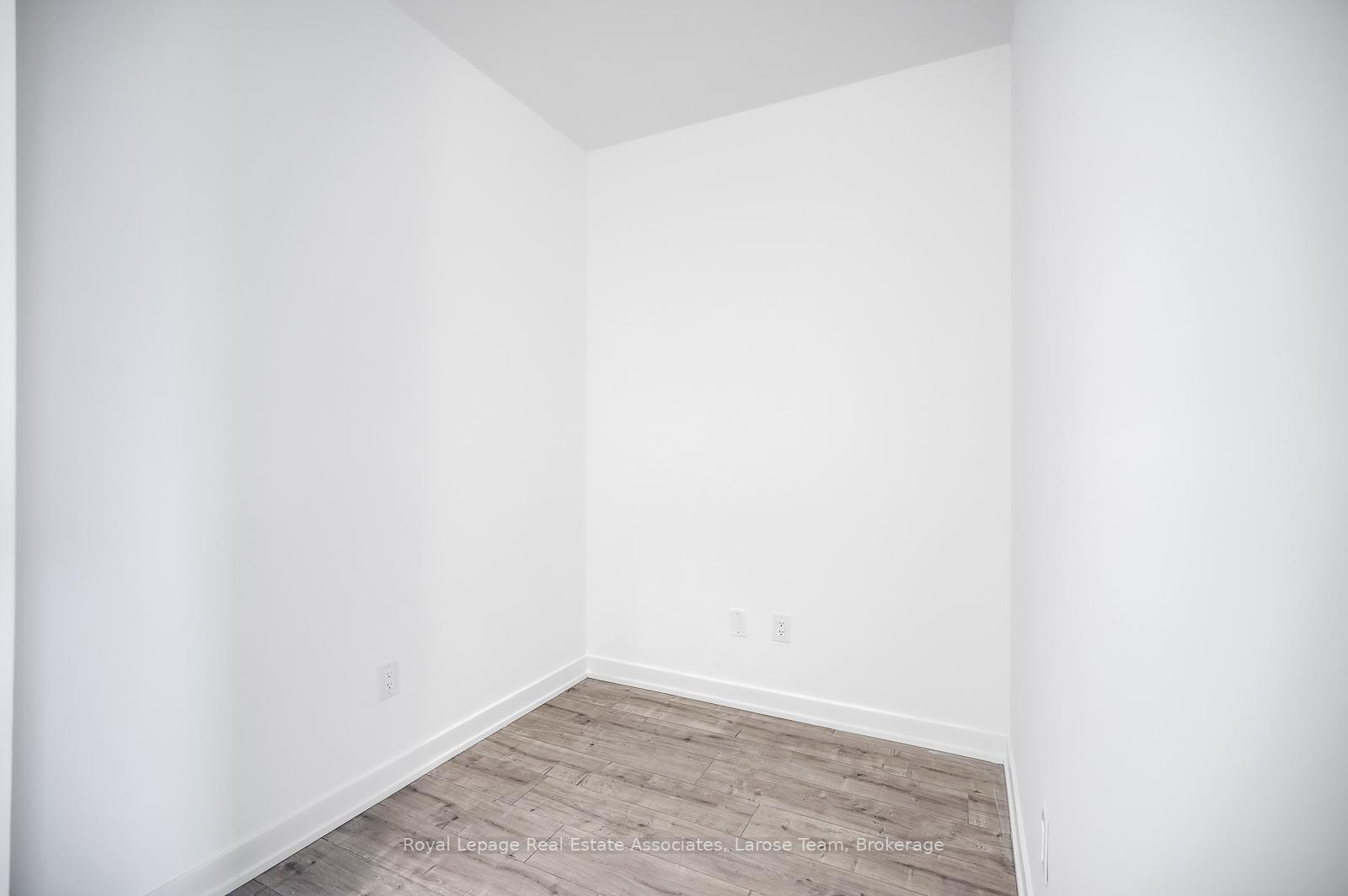 220 Missinnihe Way 702