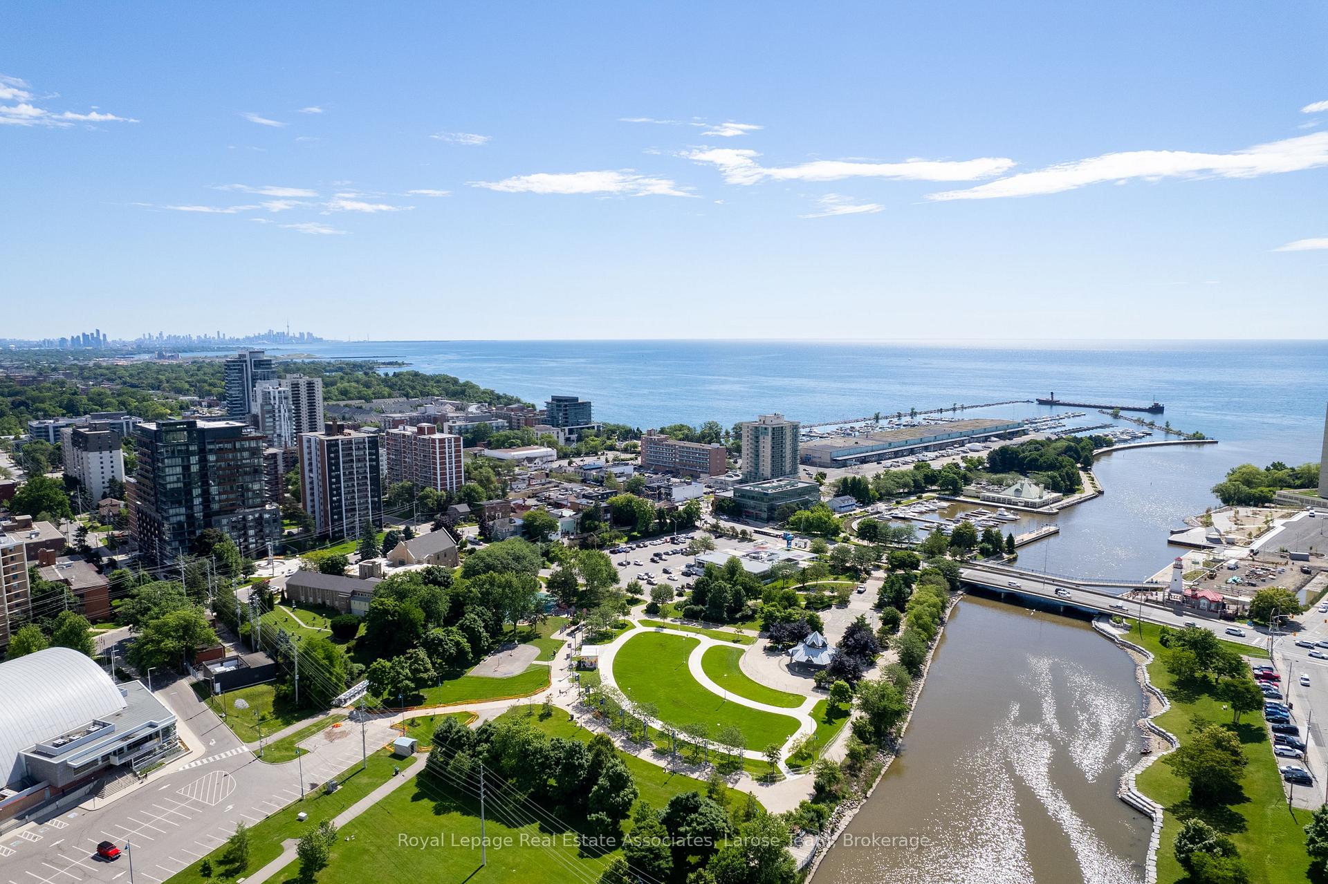 220 Missinnihe Way 702