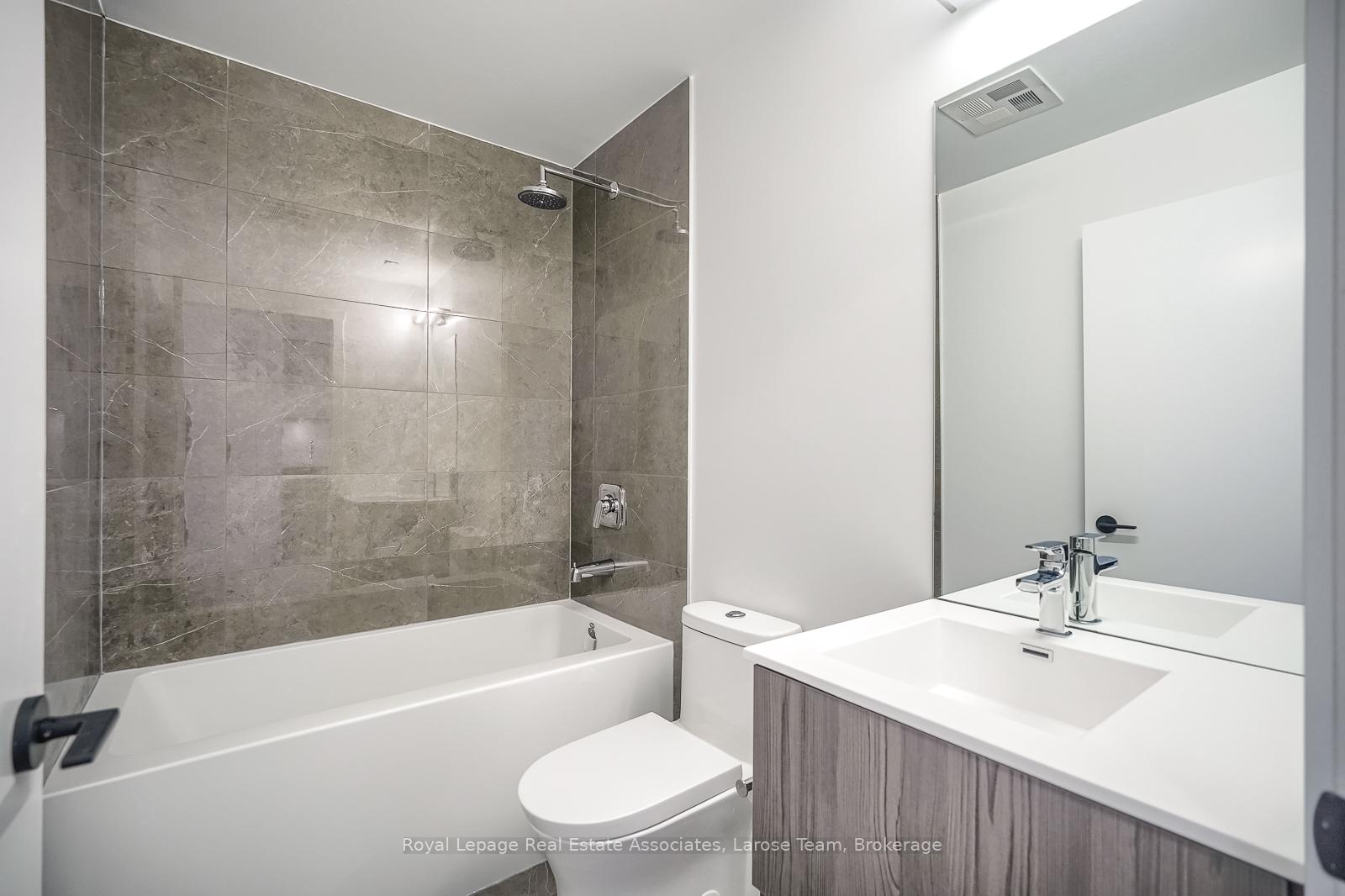 220 Missinnihe Way 702