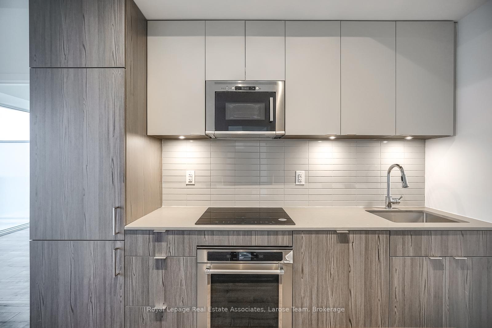 220 Missinnihe Way 702