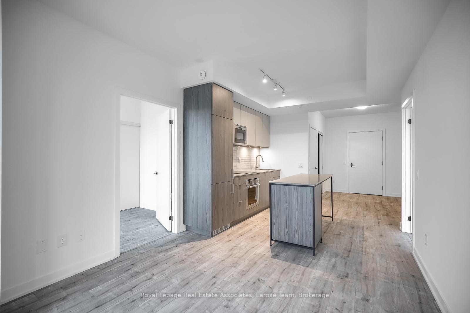 220 Missinnihe Way 702