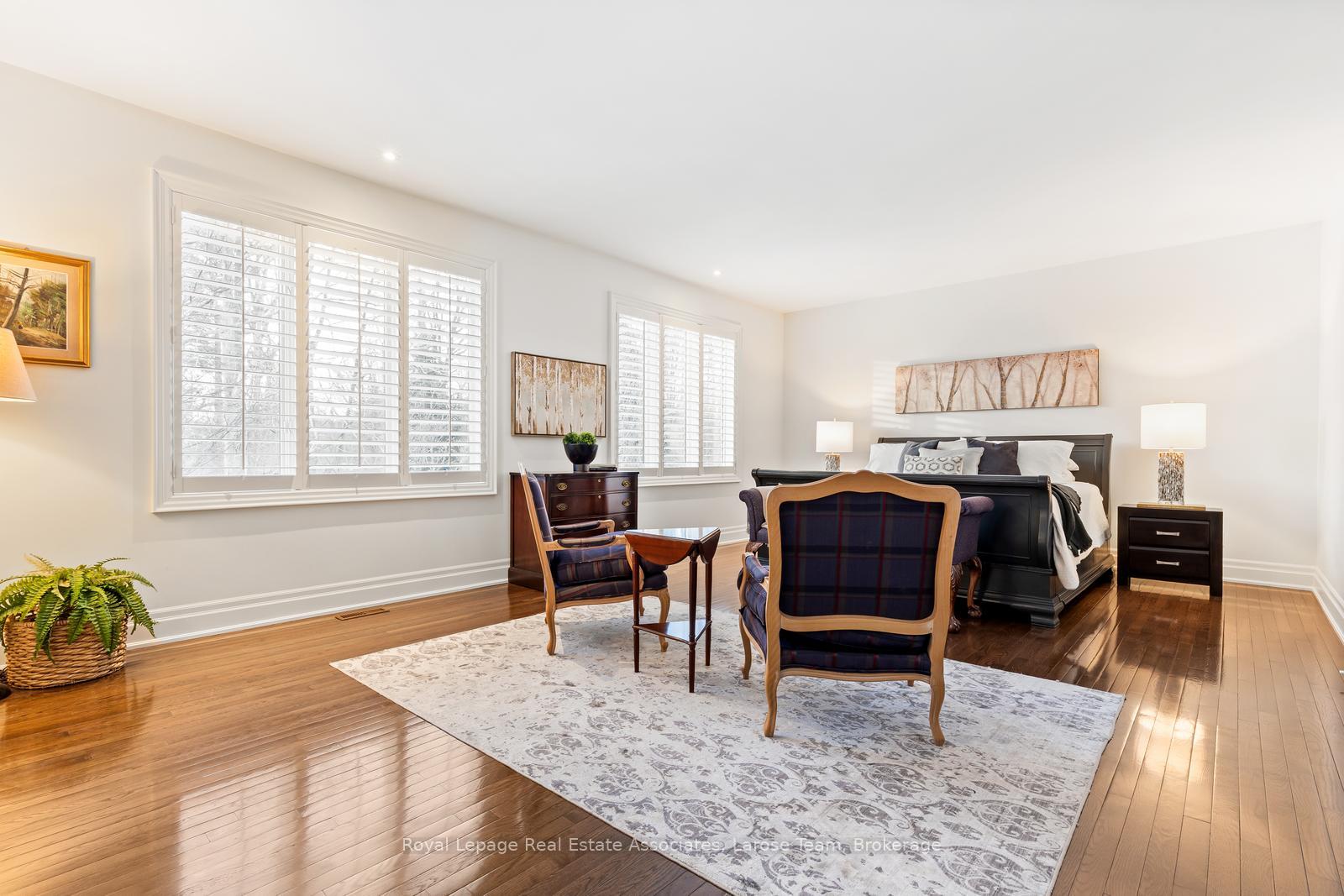 562 Gladwyne Court, Mississauga, ON L5H 4L4, Mississauga ON, L5H 4L4