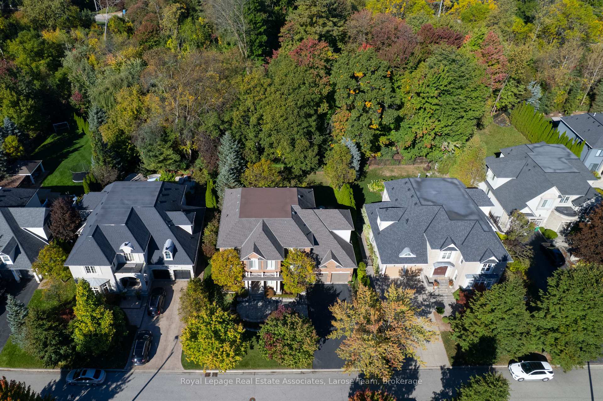 562 Gladwyne Court, Mississauga, ON L5H 4L4, Mississauga ON, L5H 4L4