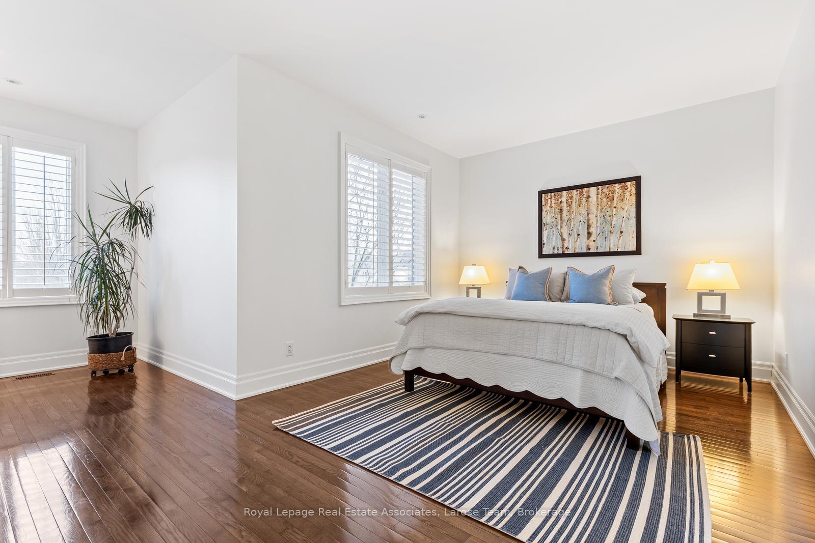 562 Gladwyne Court, Mississauga, ON L5H 4L4, Mississauga ON, L5H 4L4