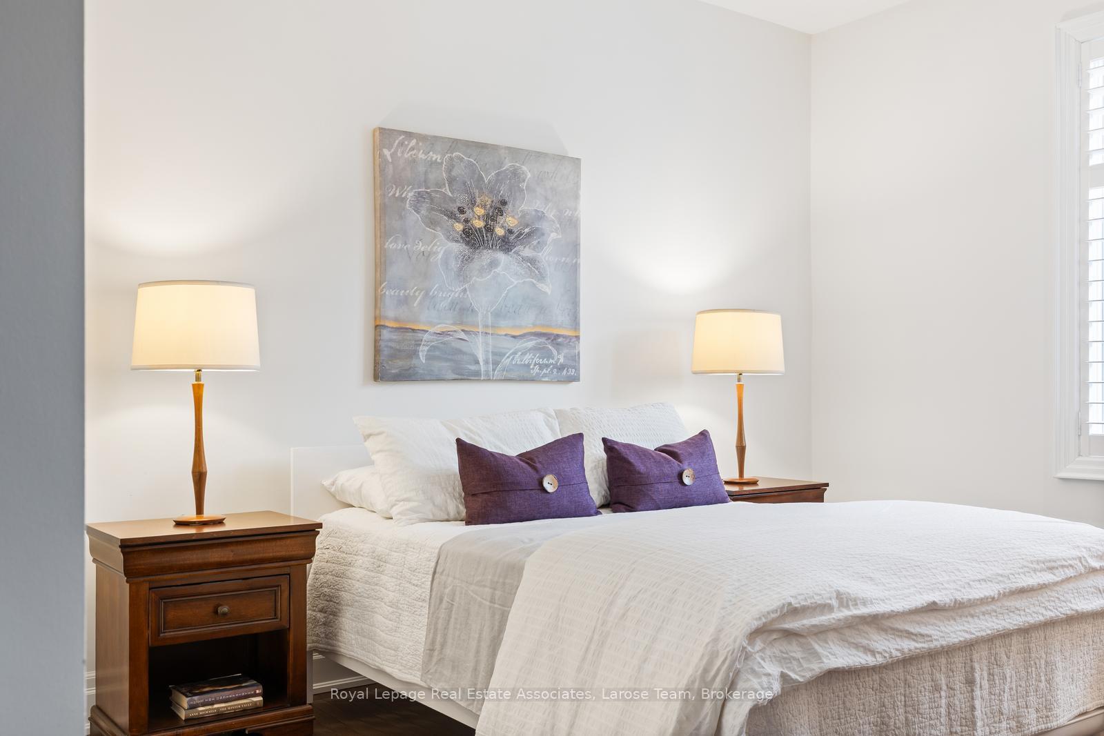 562 Gladwyne Court, Mississauga, ON L5H 4L4, Mississauga ON, L5H 4L4