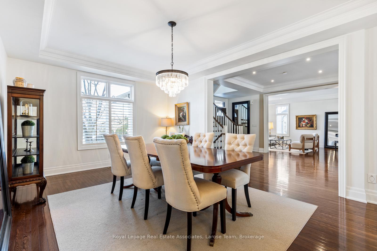 562 Gladwyne Court, Mississauga, ON L5H 4L4, Mississauga ON, L5H 4L4