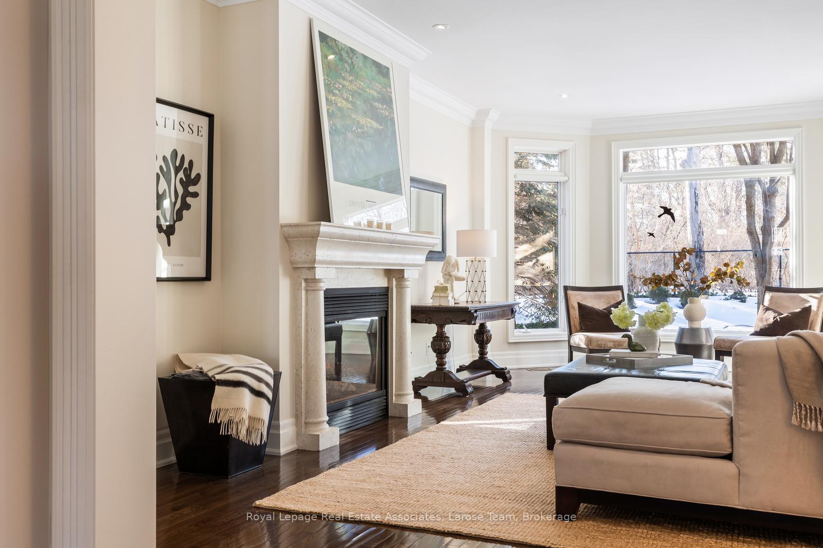 562 Gladwyne Court, Mississauga, ON L5H 4L4, Mississauga ON, L5H 4L4