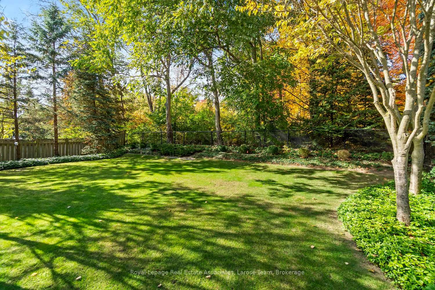 562 Gladwyne Court, Mississauga, ON L5H 4L4, Mississauga ON, L5H 4L4