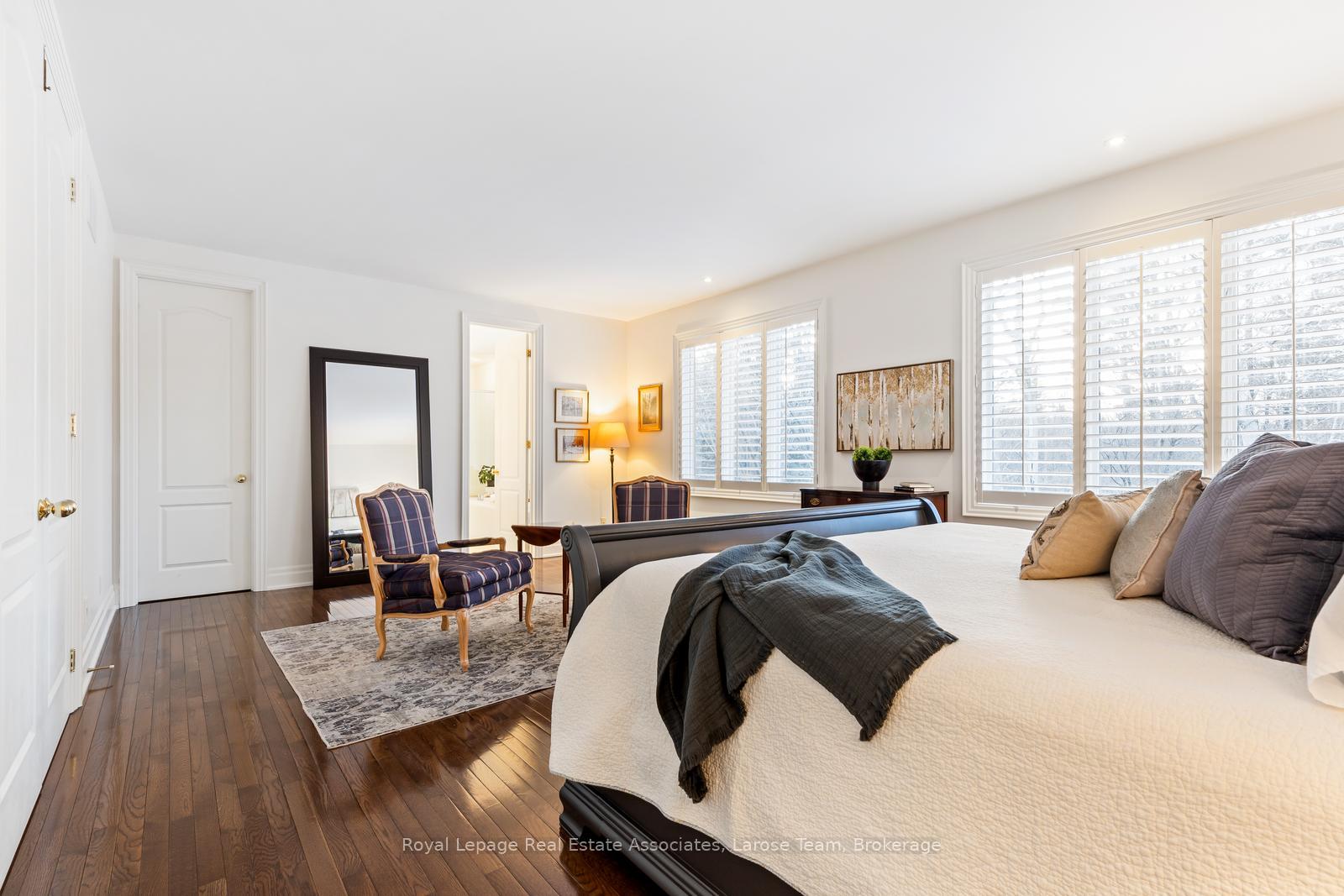 562 Gladwyne Court, Mississauga, ON L5H 4L4, Mississauga ON, L5H 4L4