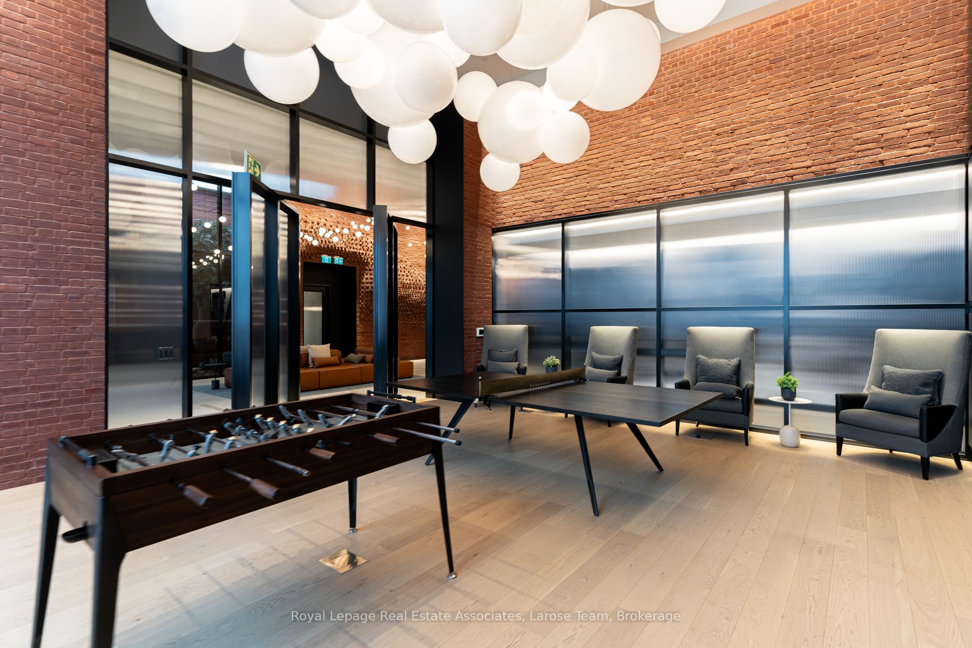 3200 William Coltson Avenue 407