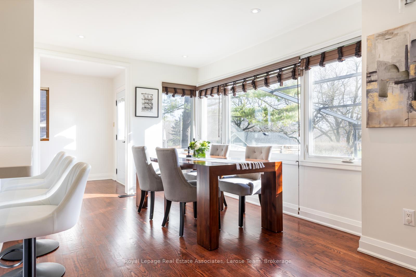 1166 Mineola Gardens