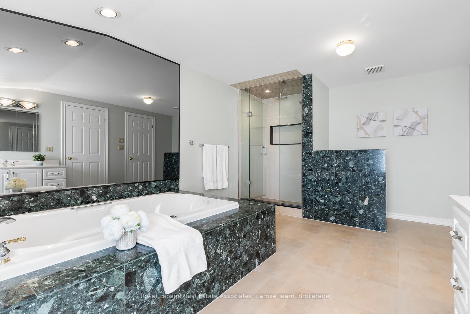 1166 Mineola Gardens