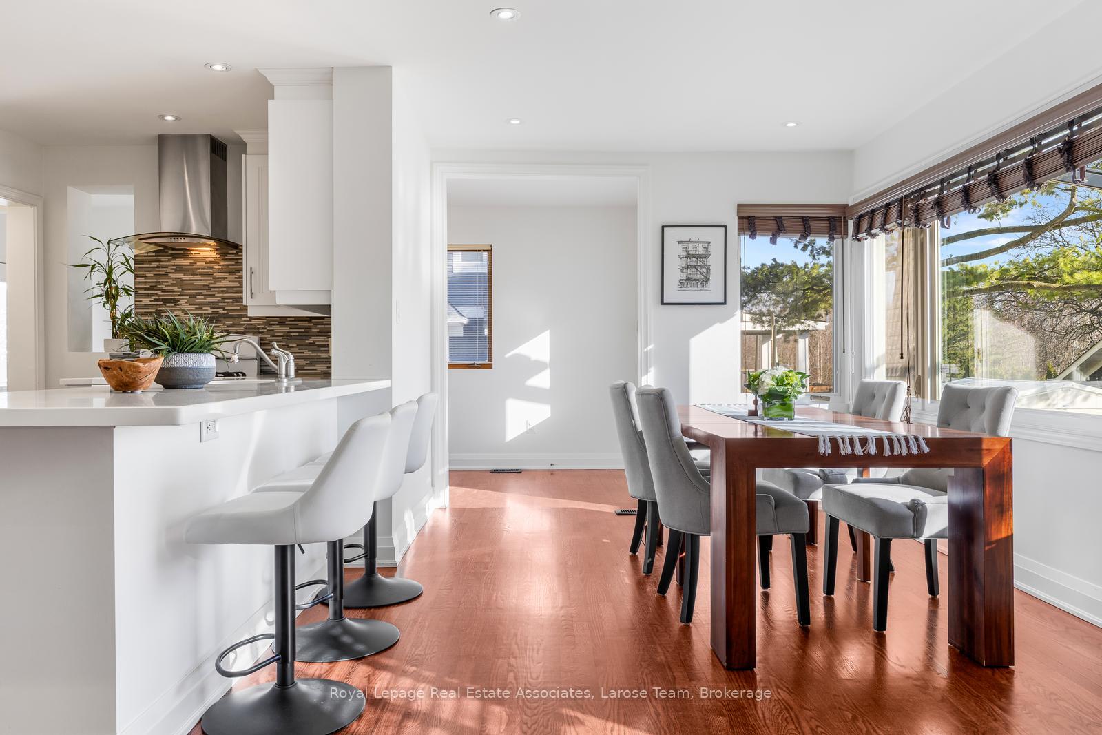 1166 Mineola Gardens