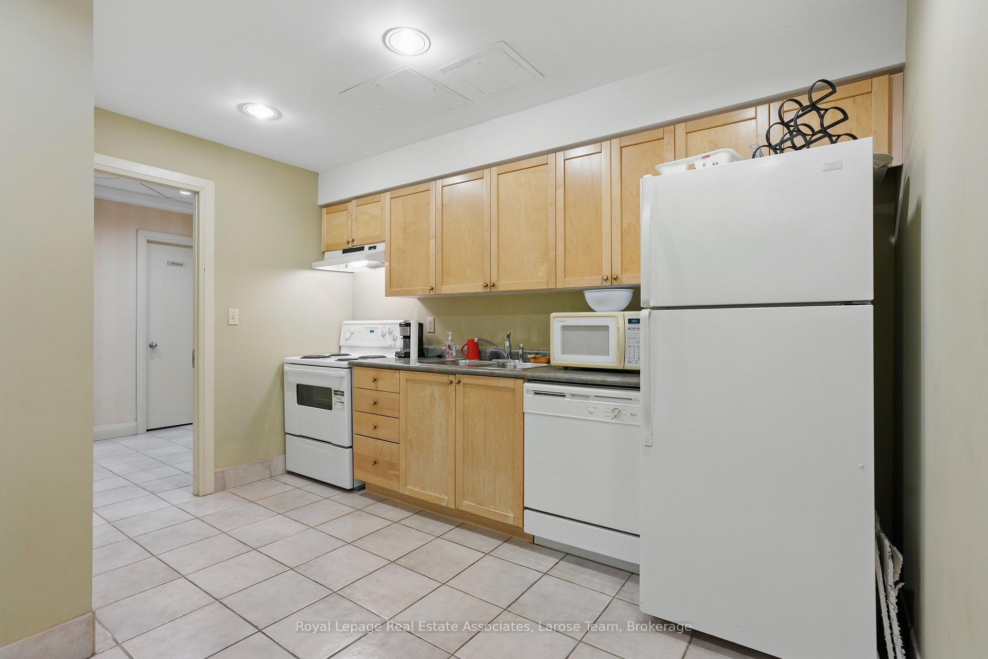 1140 Parkwest Place 709