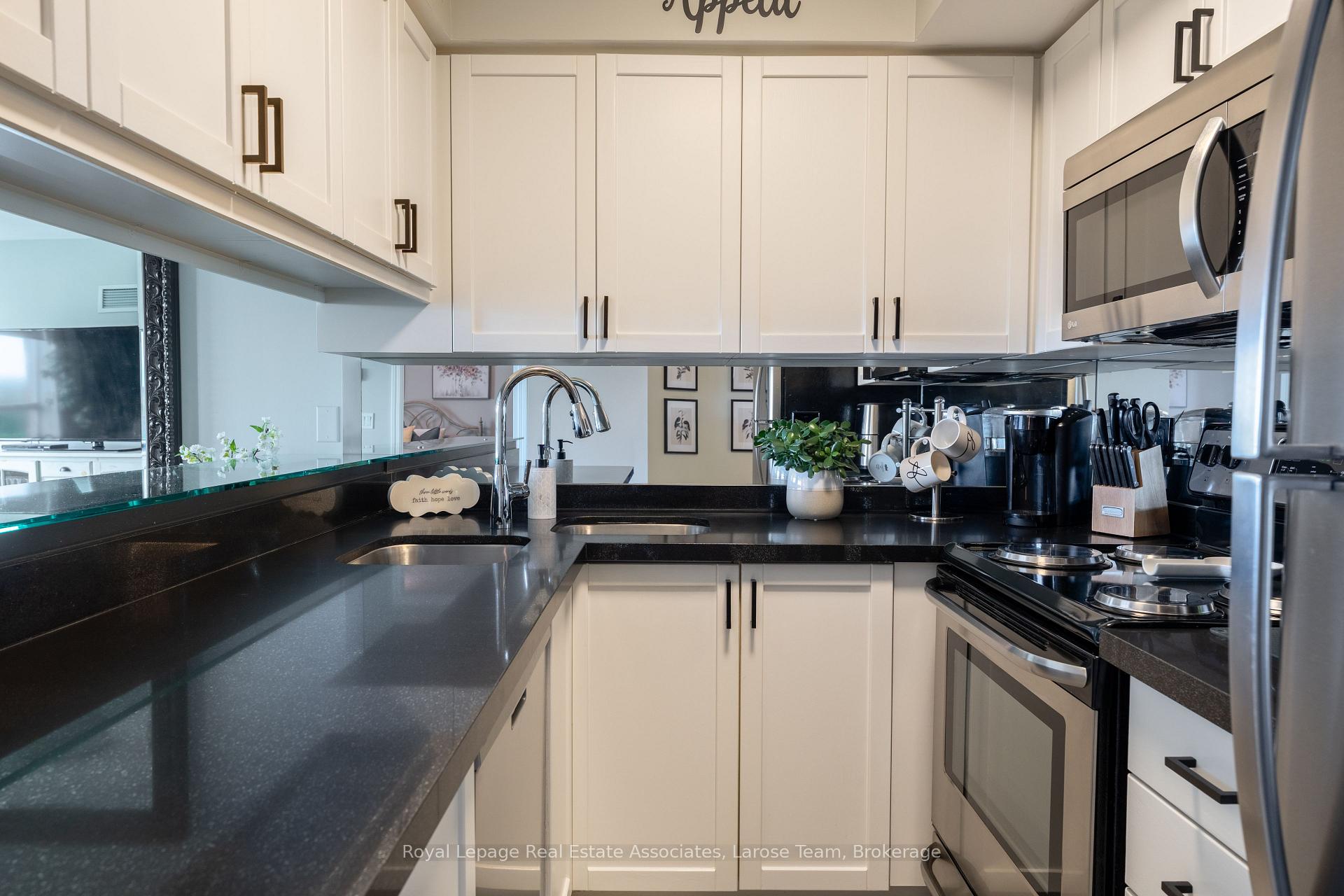 1140 Parkwest Place 709