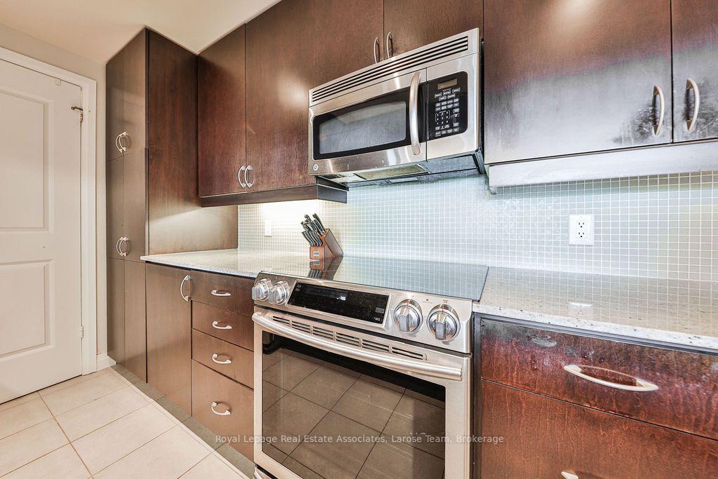 1055 Southdown Road 707