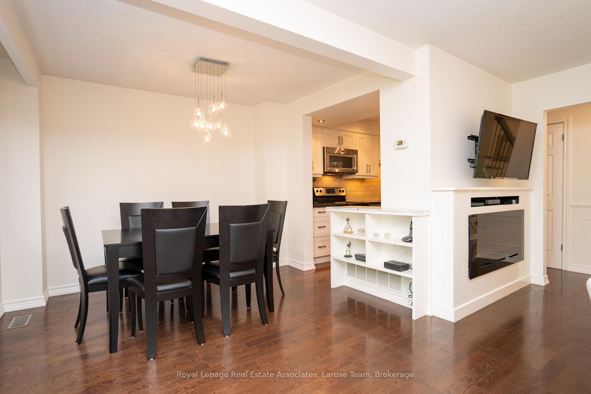 20 Mineola Road E 63