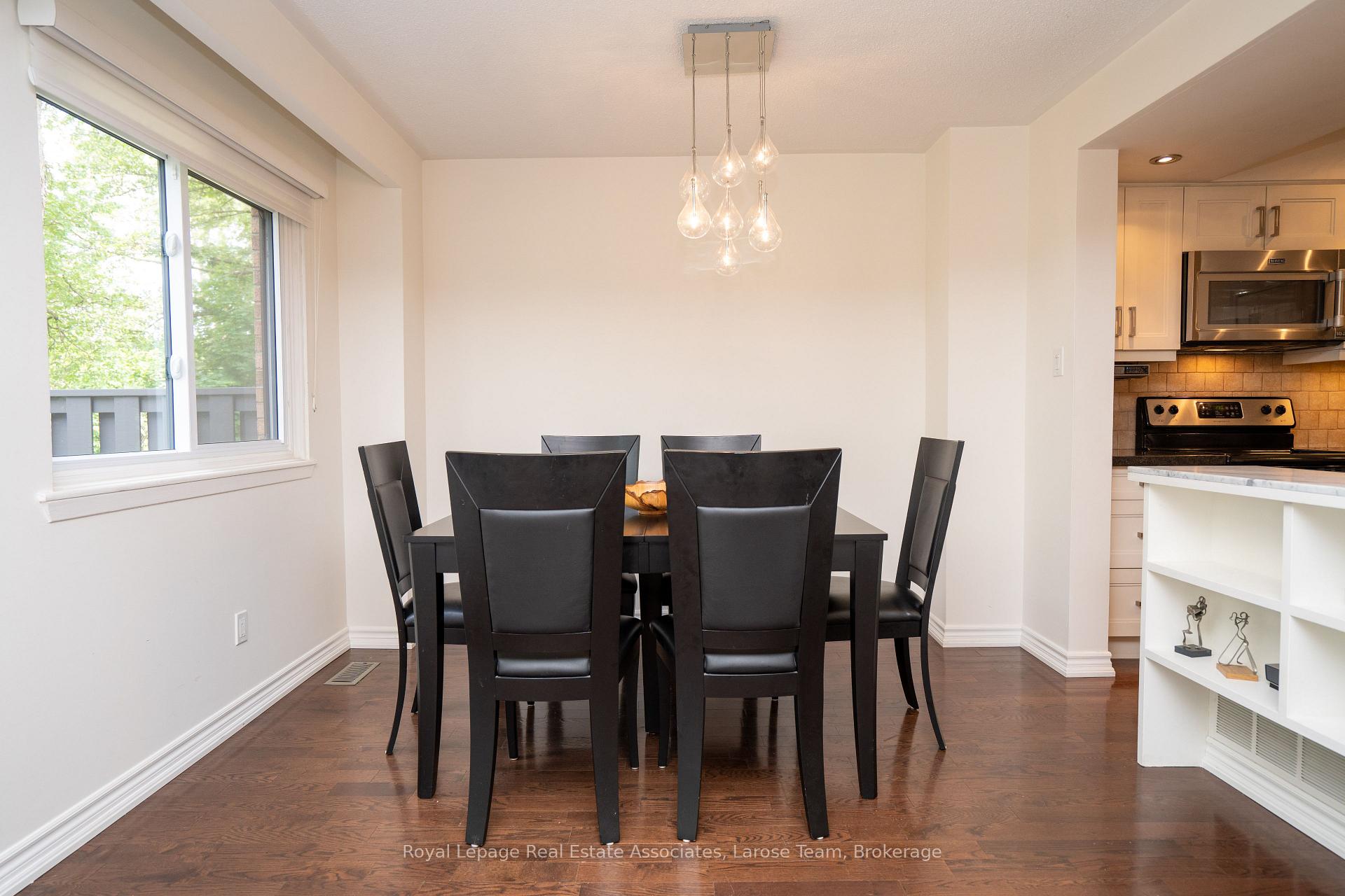 20 Mineola Road E 63