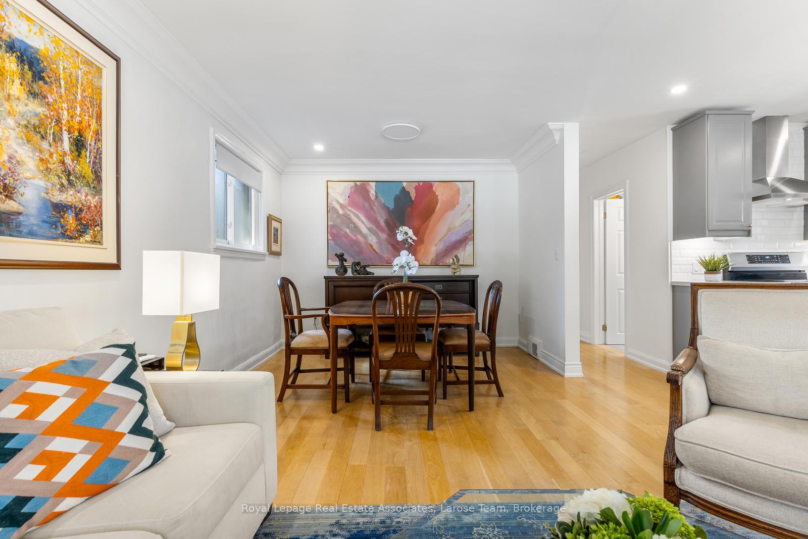 10 Iris Road