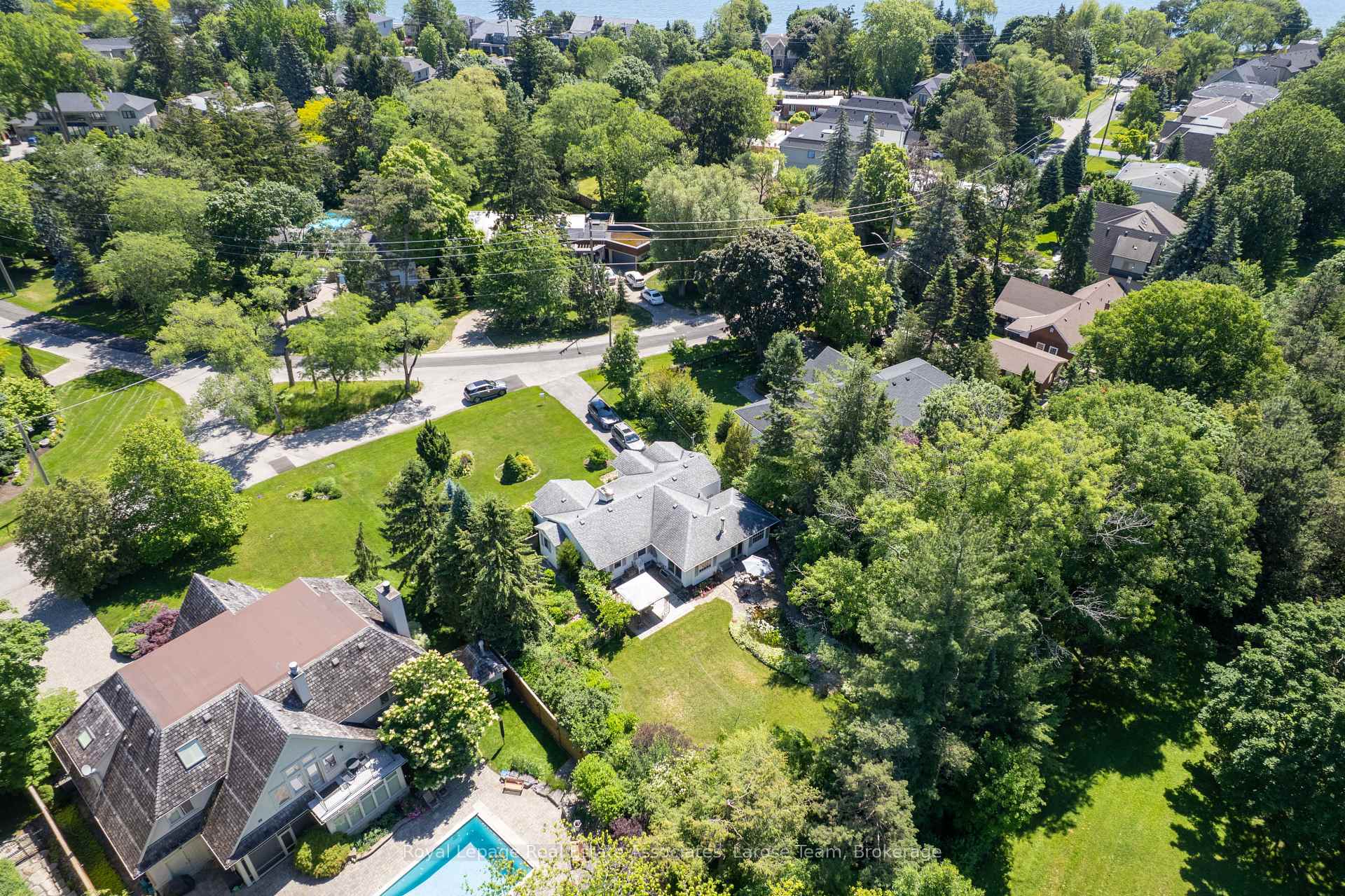 434 Apple Lane